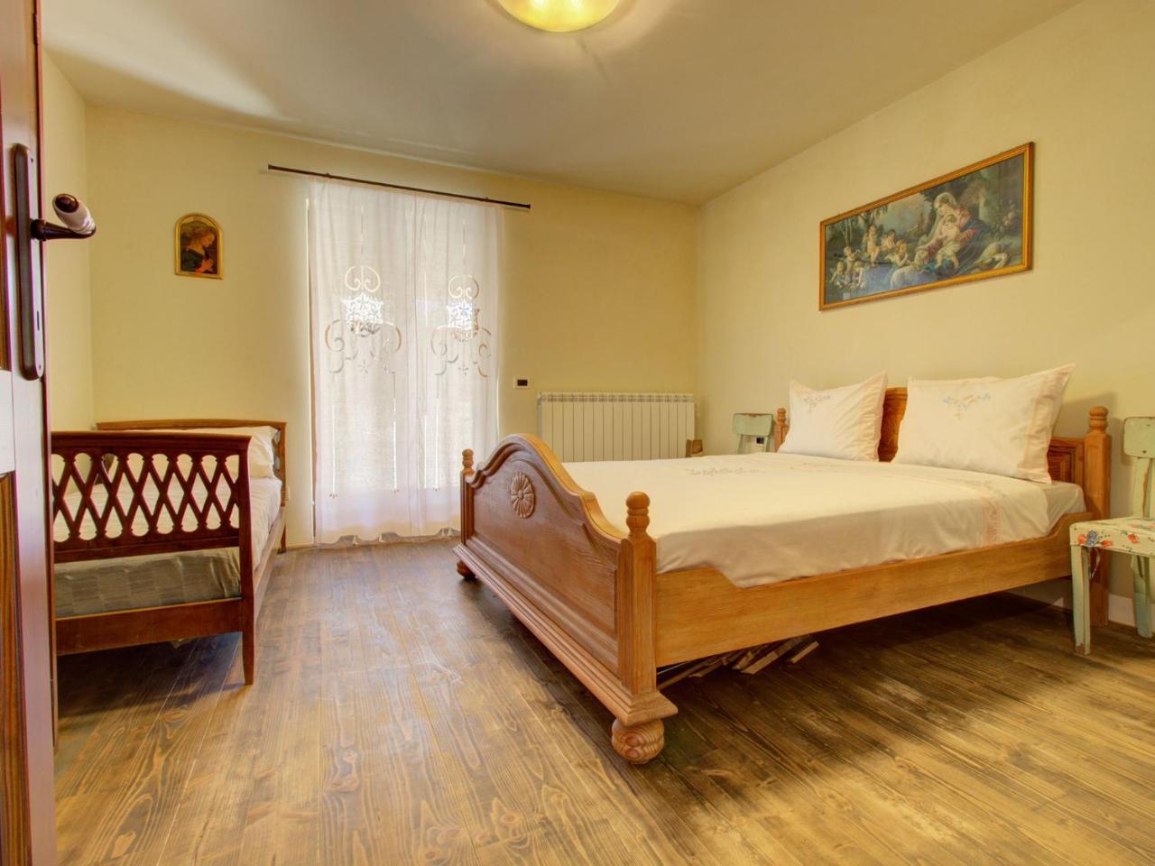 Family Apartment Rihter Črni Kal エクステリア 写真